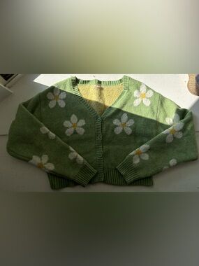 Floral Cropped Cardigan